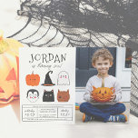 Halloween Friends Niedlich Modern Junge Geburtstag Einladung<br><div class="desc">Dieses moderne Design zeigt den Namen des Geburtstagsjungen in großen Hauptstädte in einem meiner liebsten dekorativen Schriftart, unterhalb, erscheint sein Alter in niedlicher Schriftzeichen-Typografie. Unter der Karte befinden sich 6 Halloween-Freunde: ein Kürbis, ein Vampir, ein Hexenhut, eine schwarze Katze, ein Geist und ein Werwolf! Sie sind alle in einem schlicht...</div>