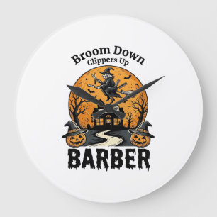 Halloween-Friseur-Shirt Witchy Heunted Salon Pun_1 Große Wanduhr