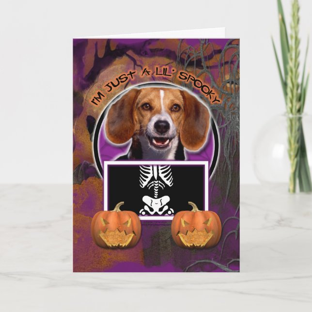 Halloween - gerade ein Lil gespenstisch - Beagle Karte (Vorderseite)