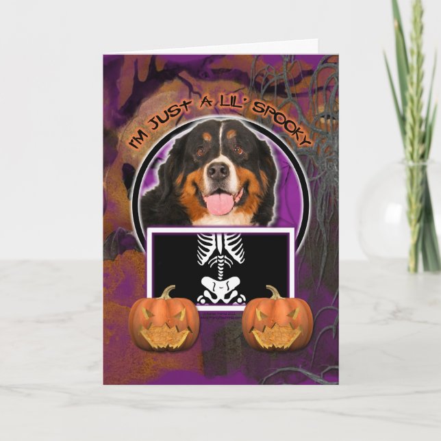 Halloween - gerade ein Lil gespenstisch - Bernese Karte (Vorderseite)