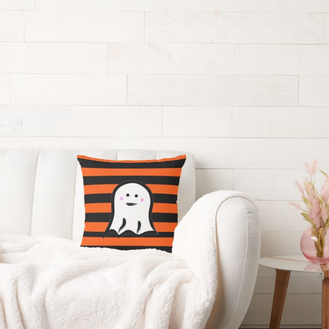 Halloween Ghost on Black and Orange Stripes  Kissen (Liege)
