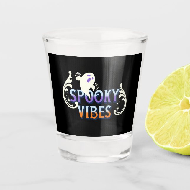 Halloween Ghost Spooky Vibes Typografy Letting Schnapsglas (Vorderseite)