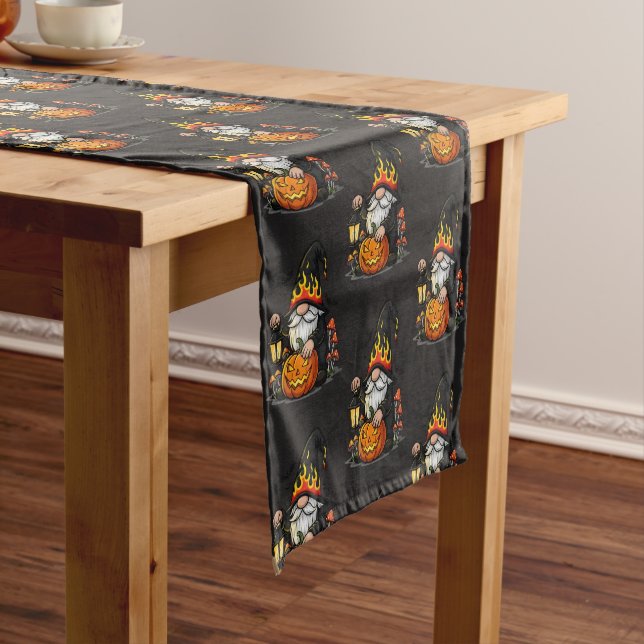 Halloween Gnome Table Runner Kurzer Tischläufer (Beispiel)