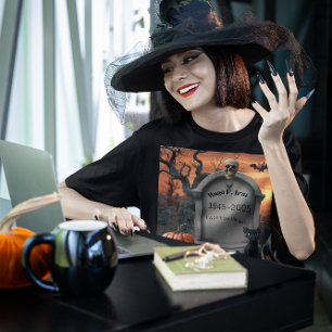 Halloween Grabstein Spaß "Hugo F. Irst" Tri-Blend Shirt