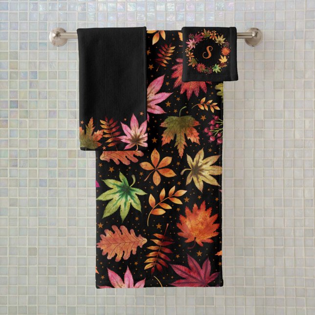 Halloween Harvest Herbstleaves Monogram Badhandtuch Set (Halloween Harvest Fall Autumn Leaves Monogram Bath Towel Set)
