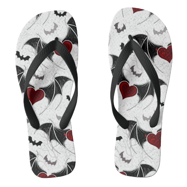 Halloween-Herz mit schwarzen Fledermausflügeln Flip Flops (Fußbett)