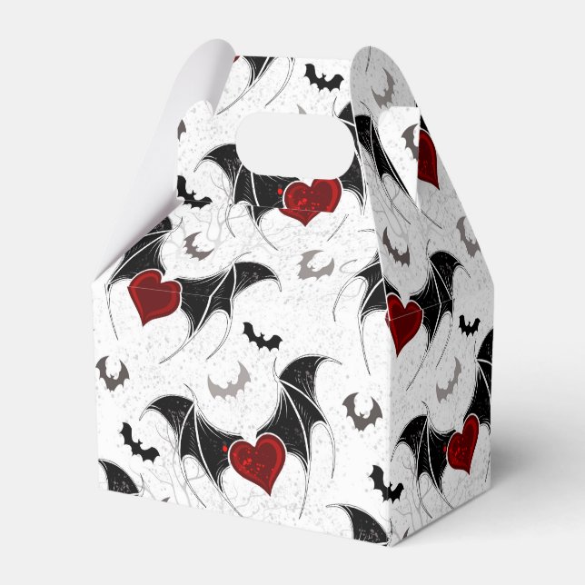 Halloween-Herz mit schwarzen Fledermausflügeln Geschenkschachtel (Vorderseite)