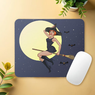 Halloween Hexe auf einer flatternden Raummäuse-Pad Mousepad