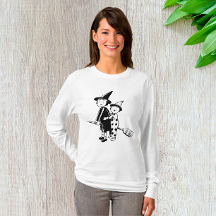 Halloween-Hexe und Clown auf einem Besenstiel T-Shirt