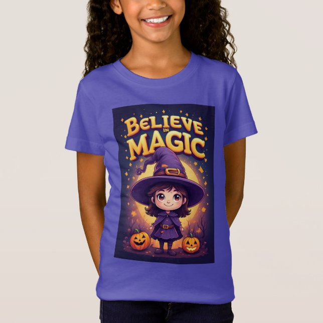 Halloween-Hexenfigur mit Kürbis-Display T-Shirt (Vorderseite)