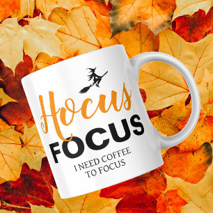 Halloween Hocus Focus, ich brauche Kaffee, um mich Zweifarbige Tasse