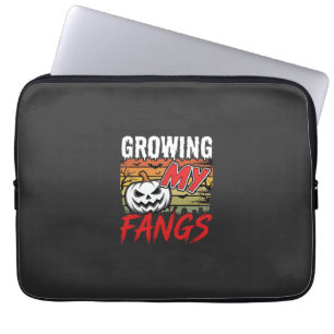 Halloween Ich wachse meine Fangzähne Vampir-Kürbis Laptopschutzhülle