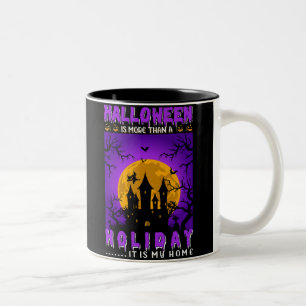 Halloween ist mehr als ein Feiertag, es ist meine Zweifarbige Tasse