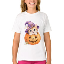 Halloween-Kätzchen in Jack O Lantern-Kürbis Mädche