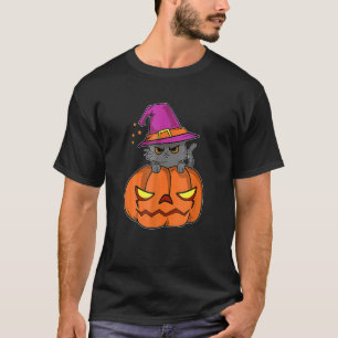 Halloween-Katze, die einen Hexenhut mit Kürbiskupf T-Shirt