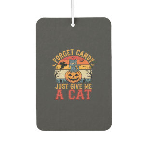 Halloween-Katze vergisst Süßigkeiten und gibt mir  Autolufterfrischer