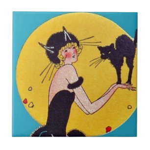 Halloween-Katzmädchen und schwarze Katze Fliese