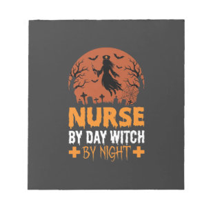 Halloween-Krankenschwester bei Tag, Hexe bei Nacht Notizblock