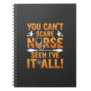Halloween-Krankenschwester Hat Alles Gesehen Desig Notizblock