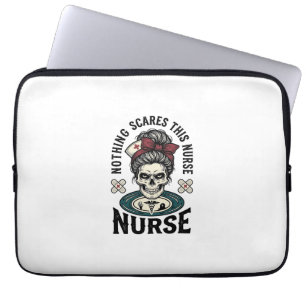 Halloween-Krankenschwester-Shirt Vintage-Totenkopf Laptopschutzhülle