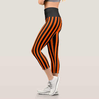 Halloween-Kürbis Orange-Schwarz-Gestreift Capri Leggings