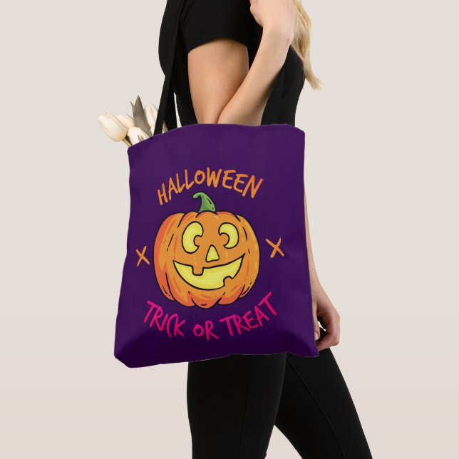 Halloween-Kürbis-Süßes-oder-Saures-Etikett (Von Nahem)