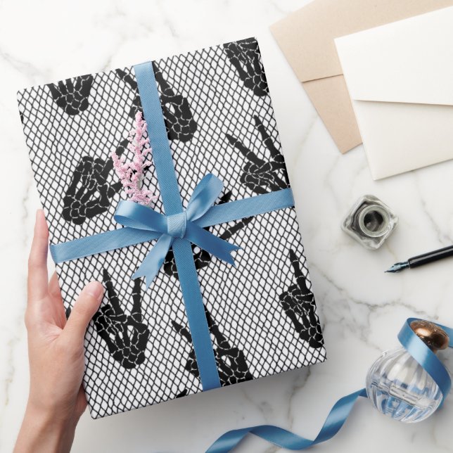 Halloween Lace Pattern Geschenkpapier (Schenken)