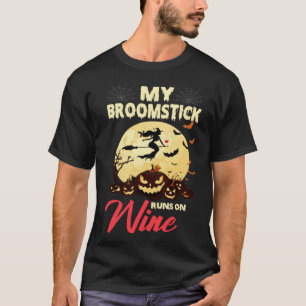 Halloween läuft mein Broomstick auf Weinhexe Betru T-Shirt