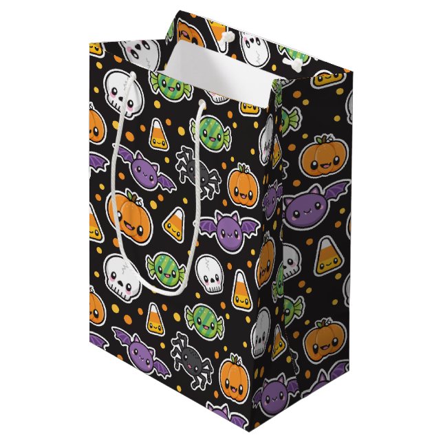 Halloween-Leckereimuster-Geschenktasche Mittlere Geschenktüte (Vorderseite Schrägansicht)