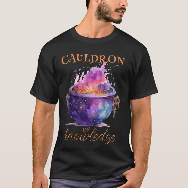 Halloween-Lehrer Cauldron des Wissens T-Shirt (Vorderseite)
