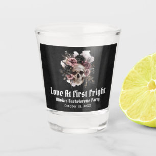 Halloween-Liebe im ersten Junggeselinnen-Abschied Schnapsglas
