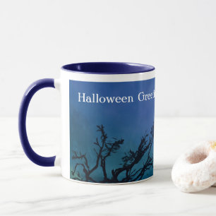 Halloween-Mond bei Nacht in Blautönen und Grün Tasse