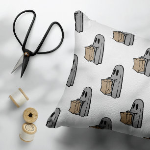 Halloween, Niedlich Ghost Grau, Trick oder Treat,  Dekokissen