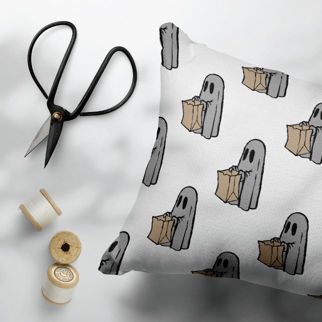 Halloween, Niedlich Ghost Grau, Trick oder Treat,  Dekokissen (Von Creator hochgeladen)