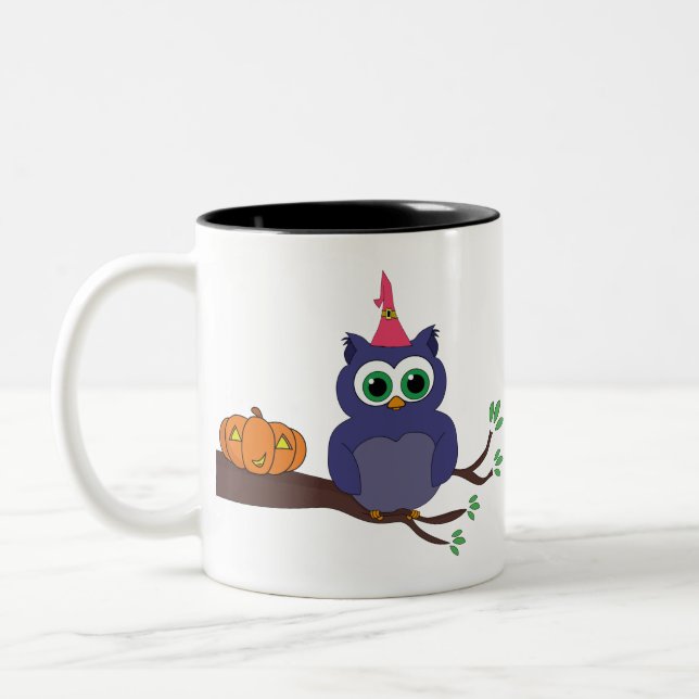 Halloween-Niedliche Eule und ein Kürbis Zweifarbige Tasse (Links)