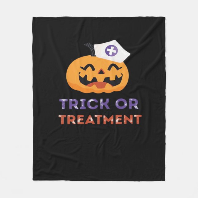 Halloween Nurse Trick oder Treatment Classic T - S Fleecedecke (Vorderseite)