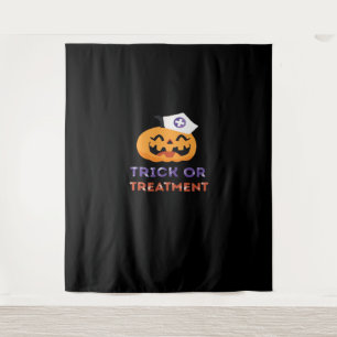 Halloween Nurse Trick oder Treatment Classic T - S Wandteppich