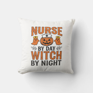 Halloween-Nurse-Zauberin bei Nacht Vintage-Shirt-D Kissen