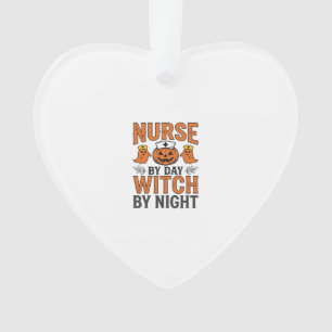 Halloween-Nurse-Zauberin bei Nacht Vintage-Shirt-D Ornament