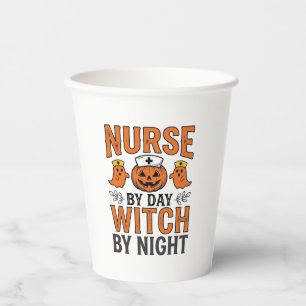 Halloween-Nurse-Zauberin bei Nacht Vintage-Shirt-D Pappbecher