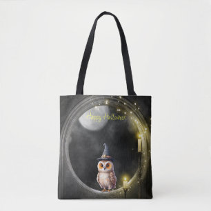 Halloween Owl im Rundturmfenster