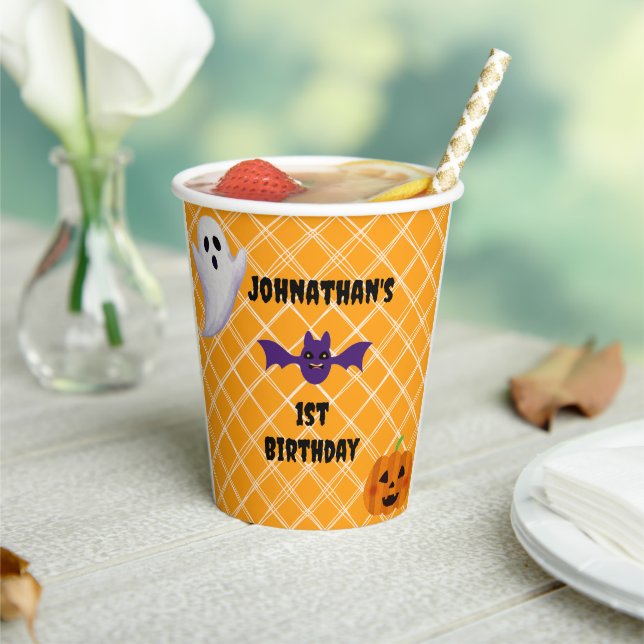 Halloween Paper Cups w. Ghost Pumpkin Bat Pappbecher (In Situ)