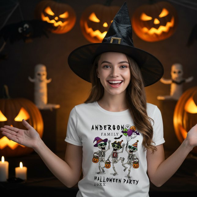 Halloween-Party für personalisierte Familienname T-Shirt (Von Creator hochgeladen)
