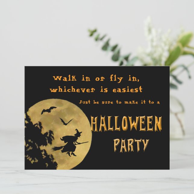 Halloween-Party geht rein oder fliegt hinein Einladung (Stehend Vorderseite)