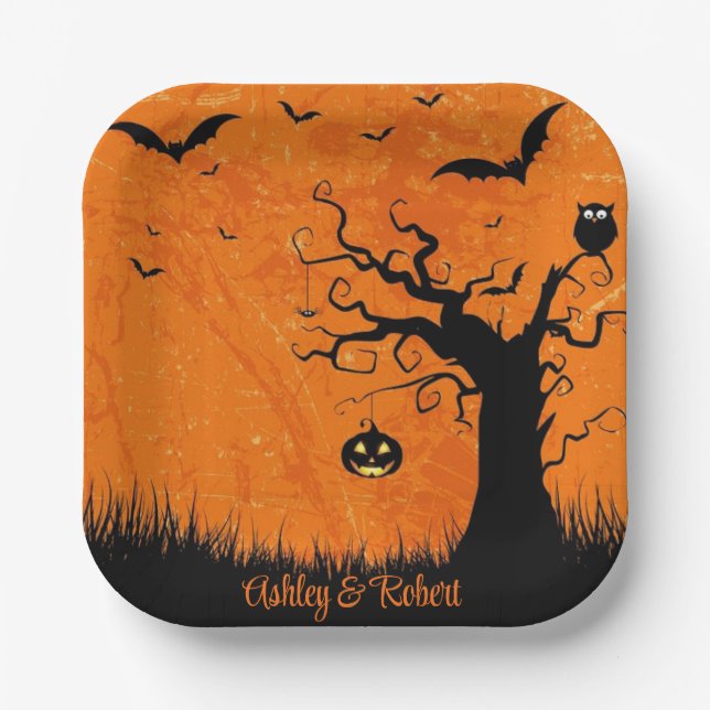 Halloween Personalize Names Spooky Tree Pappteller (Vorderseite)