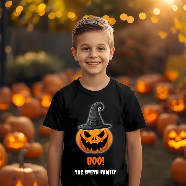 Halloween Pumpkin "BOO" - Personalisierter Name T-Shirt (Von Creator hochgeladen)