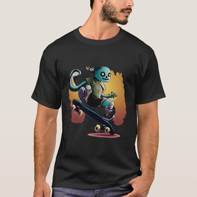 Halloween Python Slithering in eine heiße Nacht T-Shirt (Vorderseite)