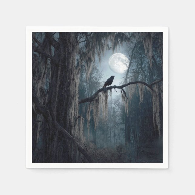 Halloween-Rabe in einem unheimlichen Wald Serviette (Vorderseite)