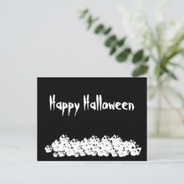 Halloween Schwarz-weißer Schädelhaufen Postkarte
