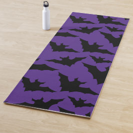 Halloween-Schwarzbats lila cooles, sprichwörtliche Yogamatte